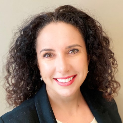 Head shot of Dr. Alissia Valentinis